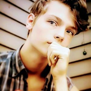 Meet your Posher, Johnathan